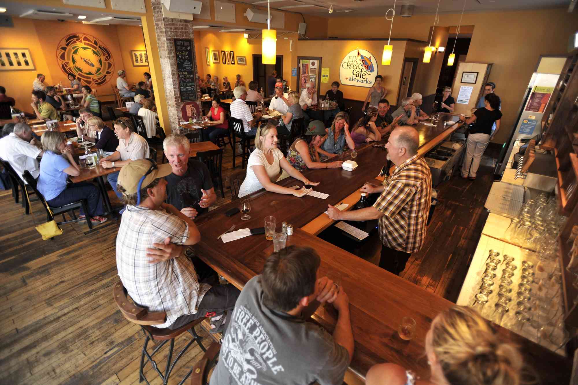 Elk Creek Cafe Interior2