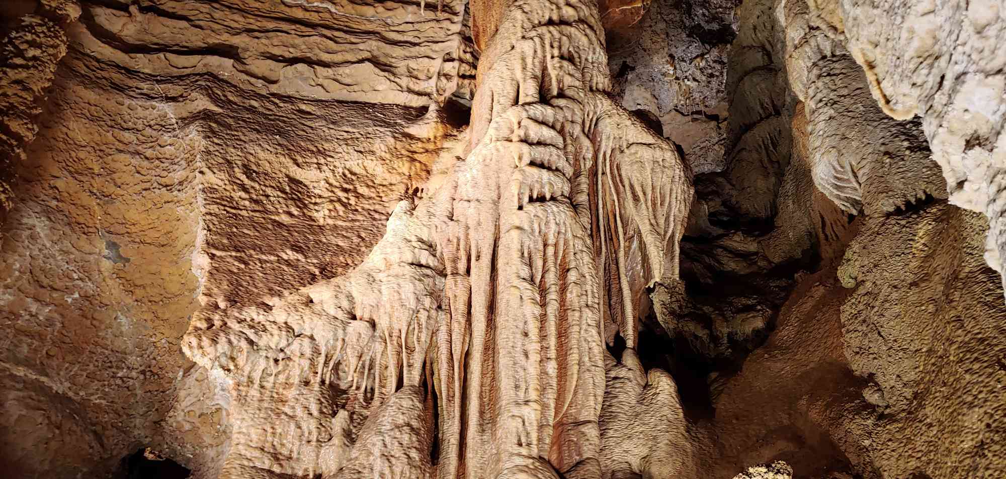 Lincoln Caverns Whisper Rocks ecs0308211132