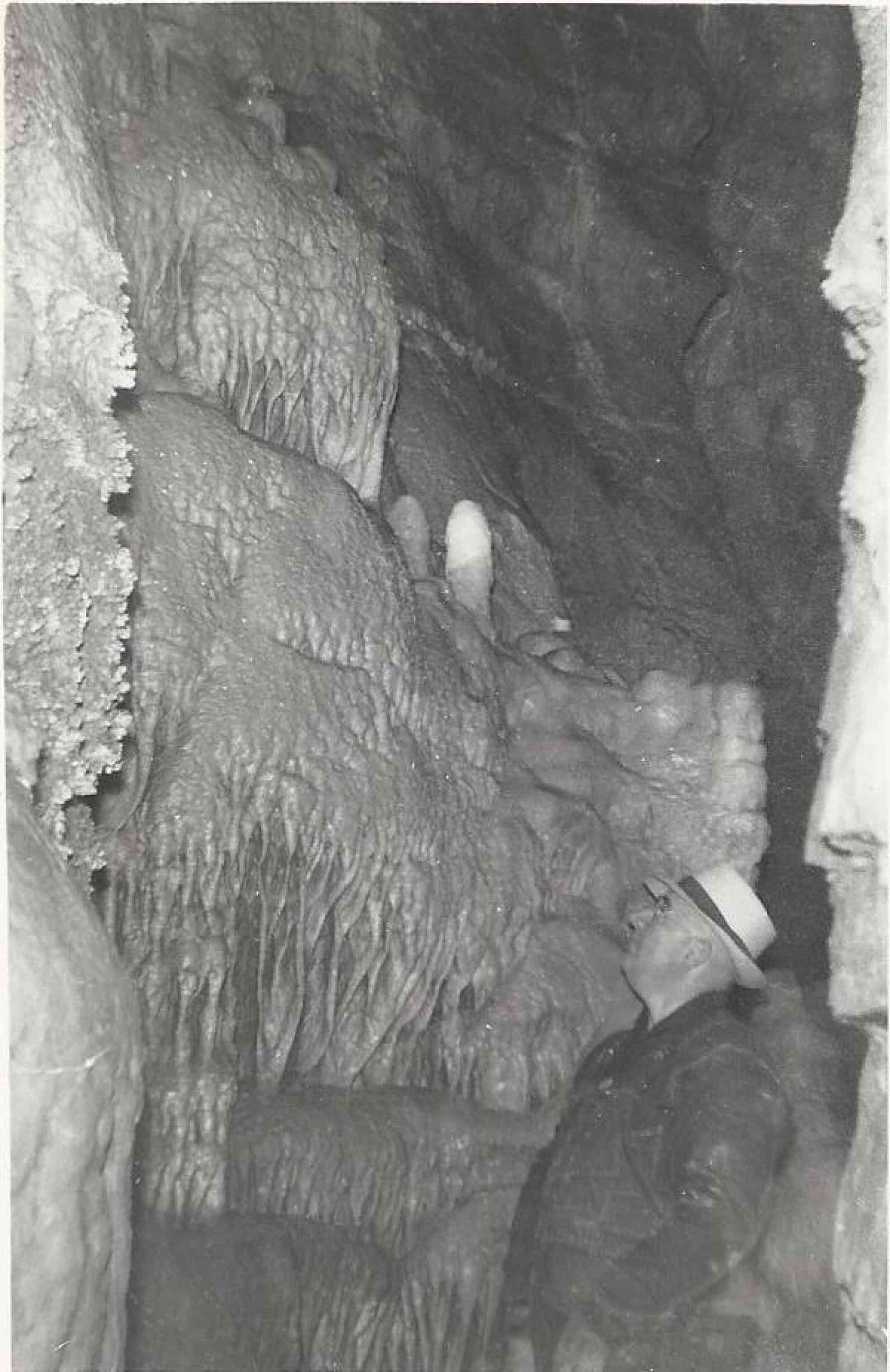 Lincoln Caverns_Myron Sr in Whisper Rocks