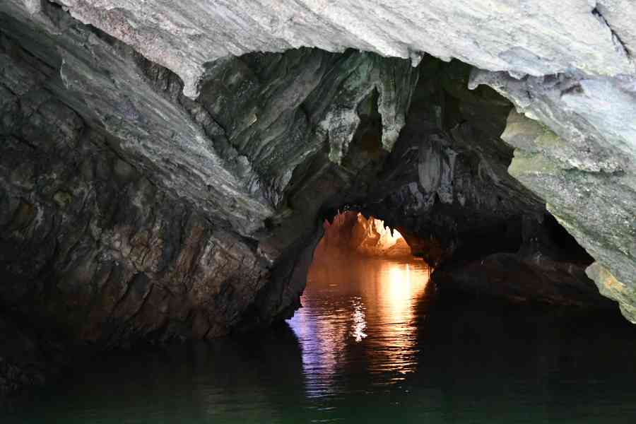 Penns Cave Opening