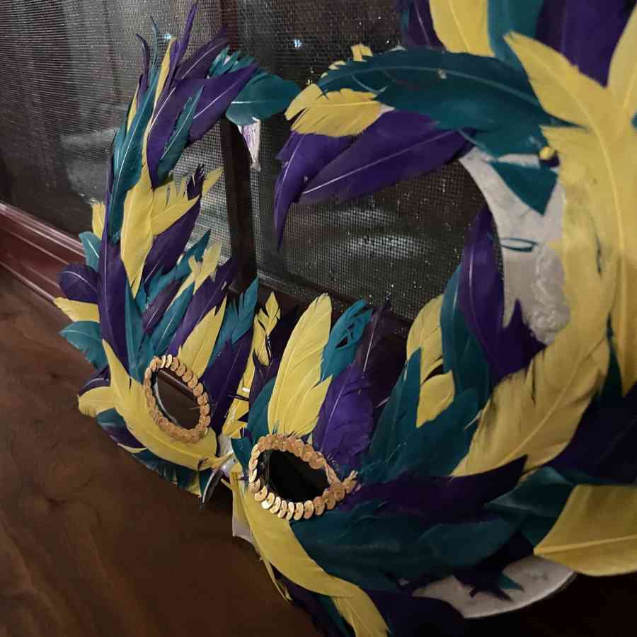 RE FARM CAFE Mardi Gras Mask