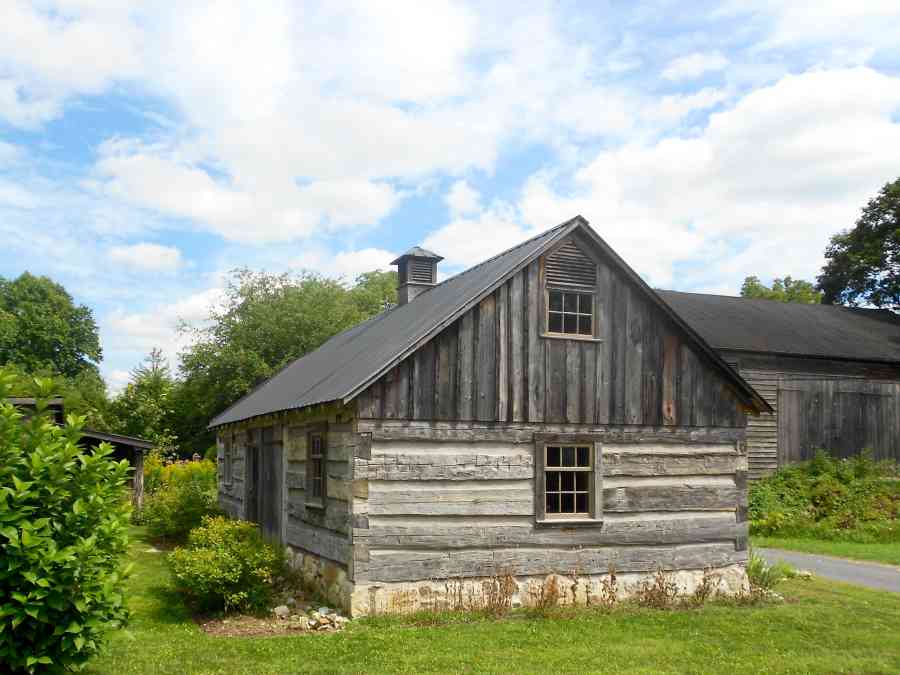 Aaronsburg PA log house