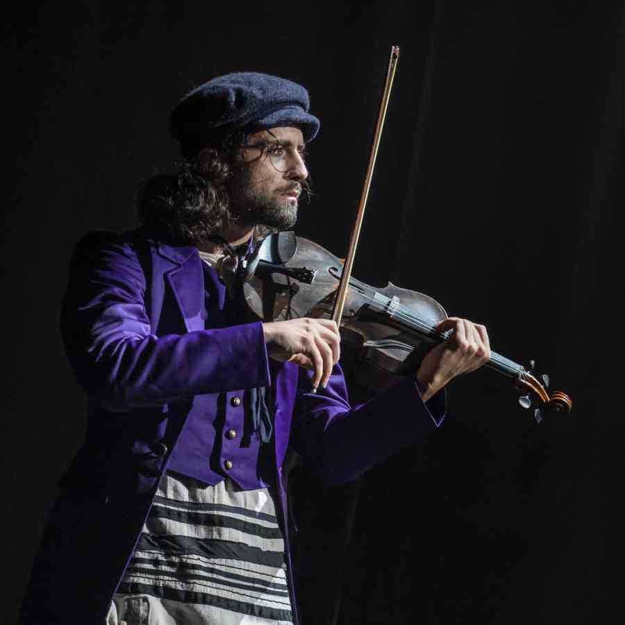 Ali Arian Molaei The Fiddler and the Company of the North American Tour of FIDDLER ON THE ROOF Photo by Joan Marcus 0931r
