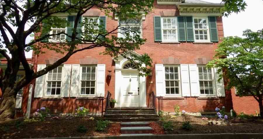 Bellefonte Bed Breakfast Front Entrance