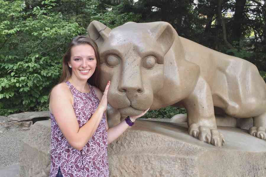 Jenny Leader Freshman Lion Shrine