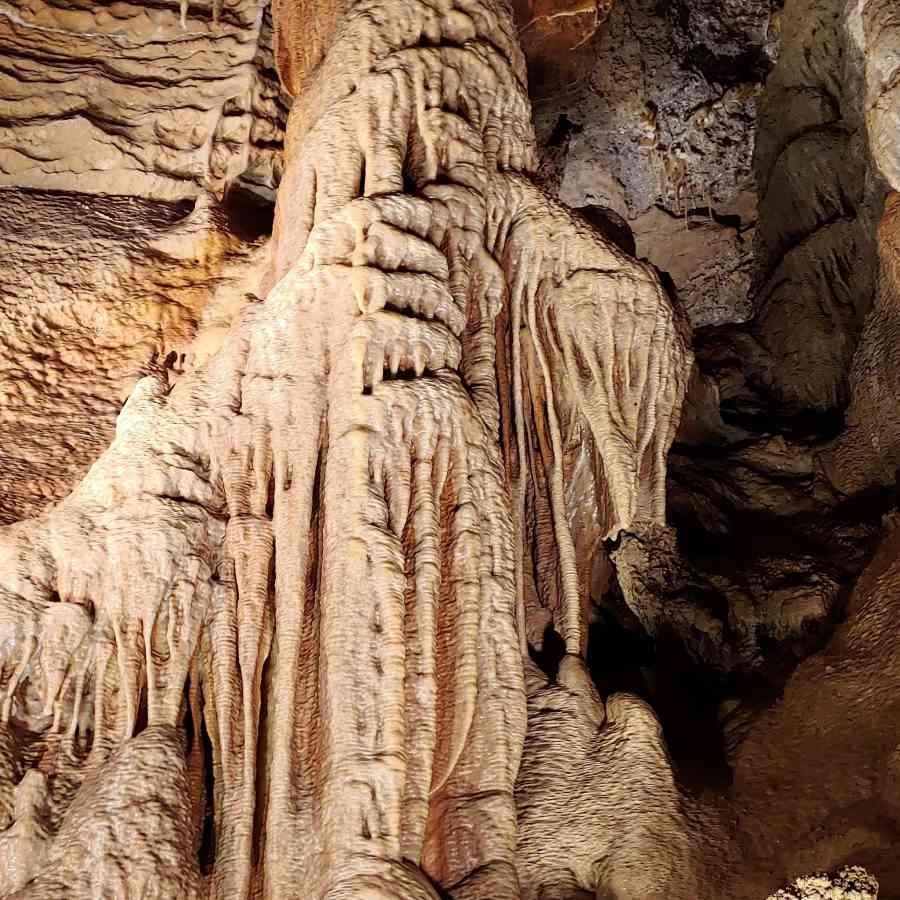 Lincoln Caverns Whisper Rocks ecs0308211132