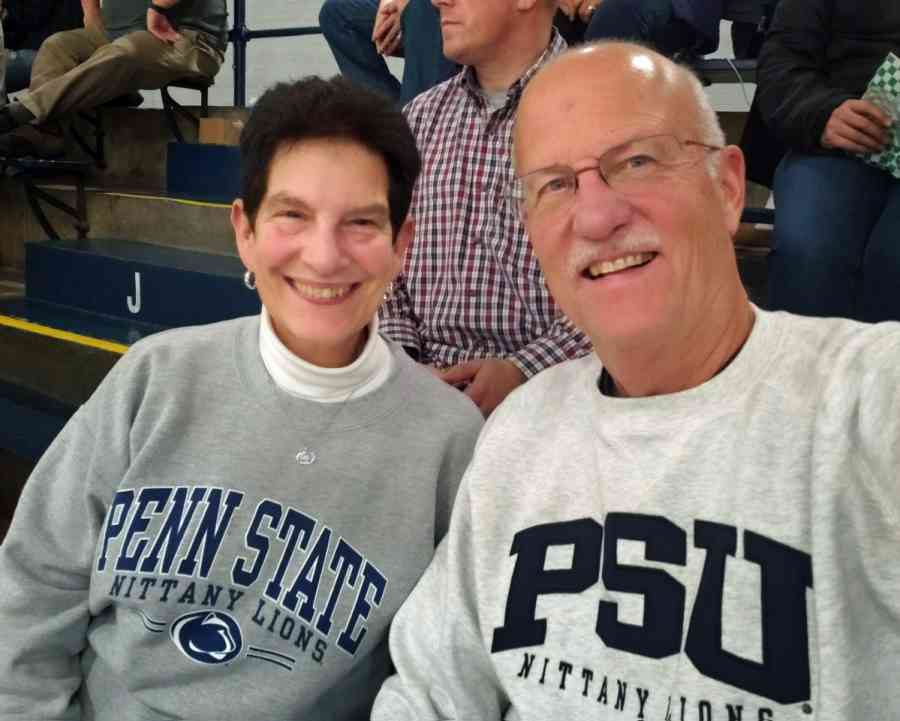 Greg and Debbie Guise at Womens VB
