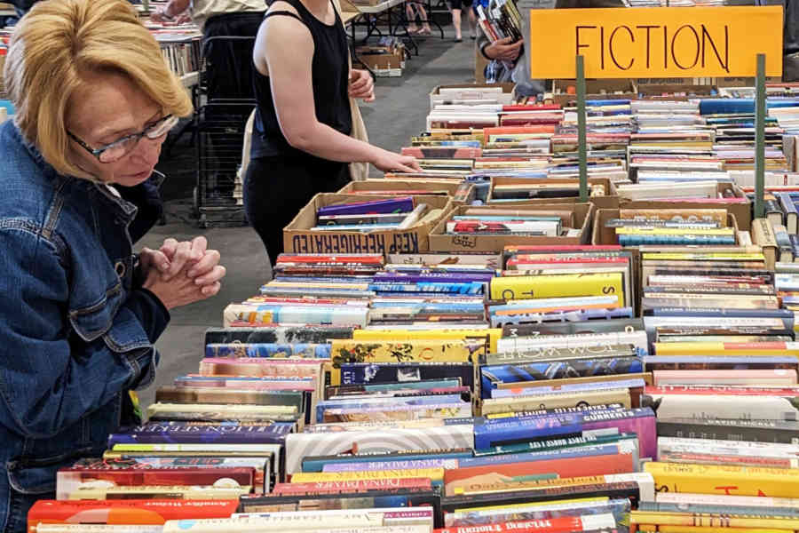 Fiction on sale day