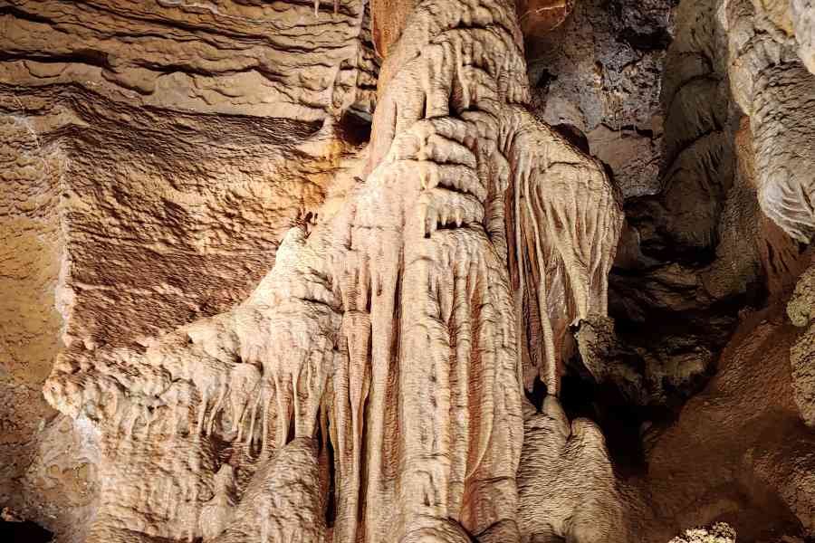 Lincoln Caverns Whisper Rocks ecs0308211132